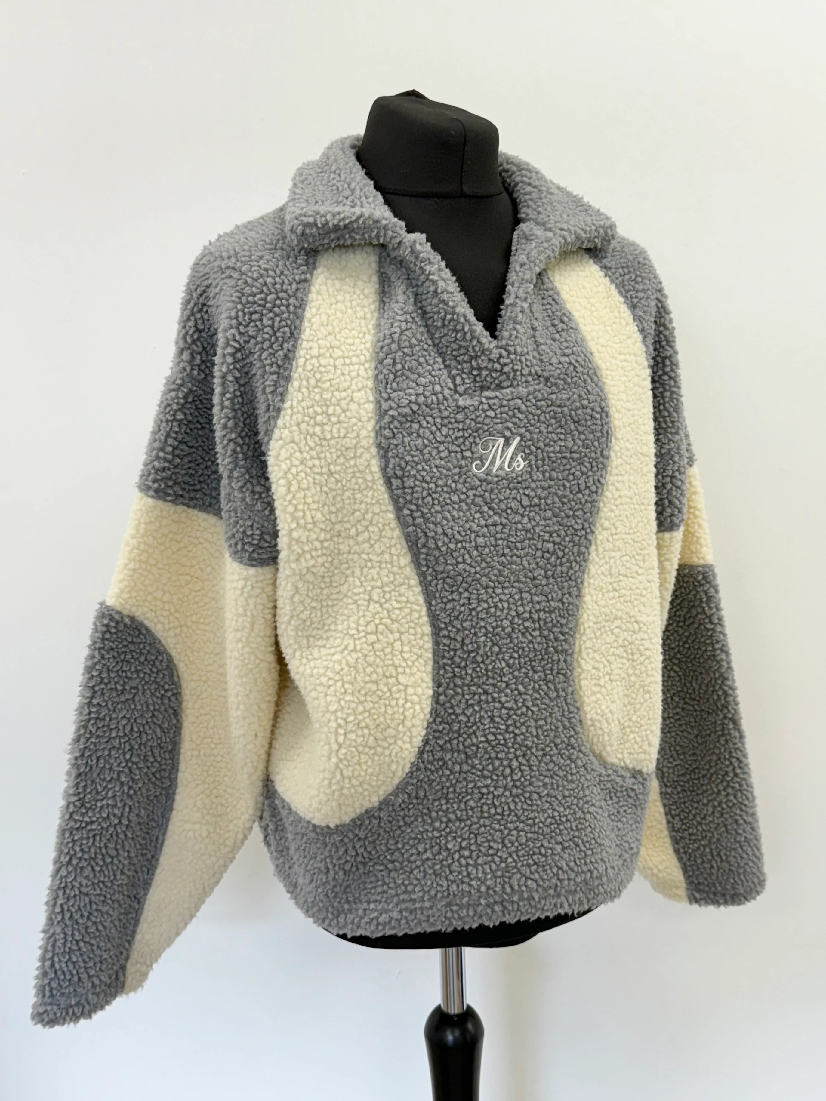 Beige & Grey Two Tone V Collar Fleece. - Image 3