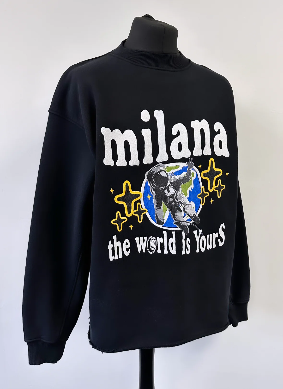Black Space Heavyweight Sweatshirt. - Image 3