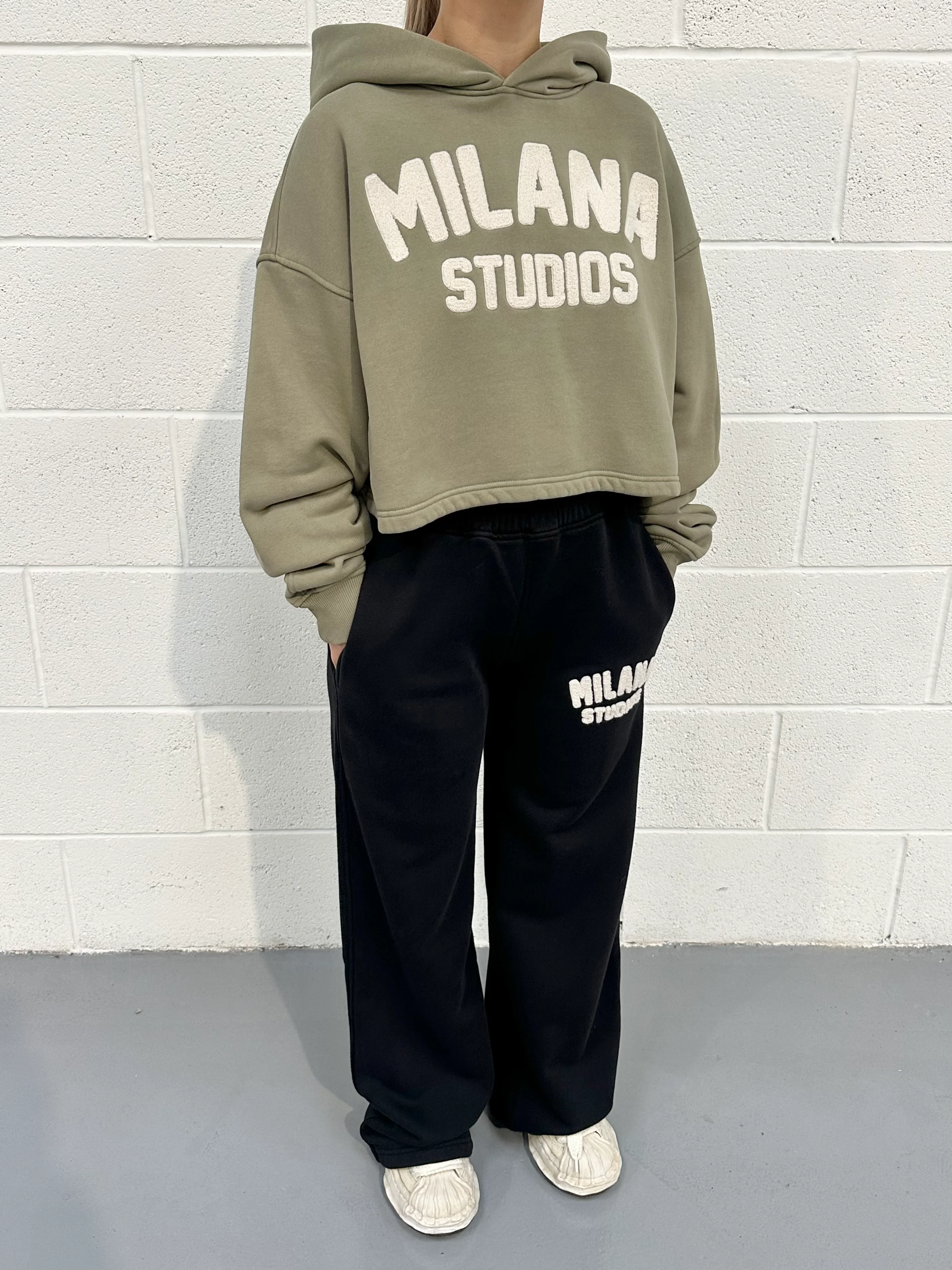 Cool Khaki Teddy Cropped Heavyweight Hoodie. - Image 3