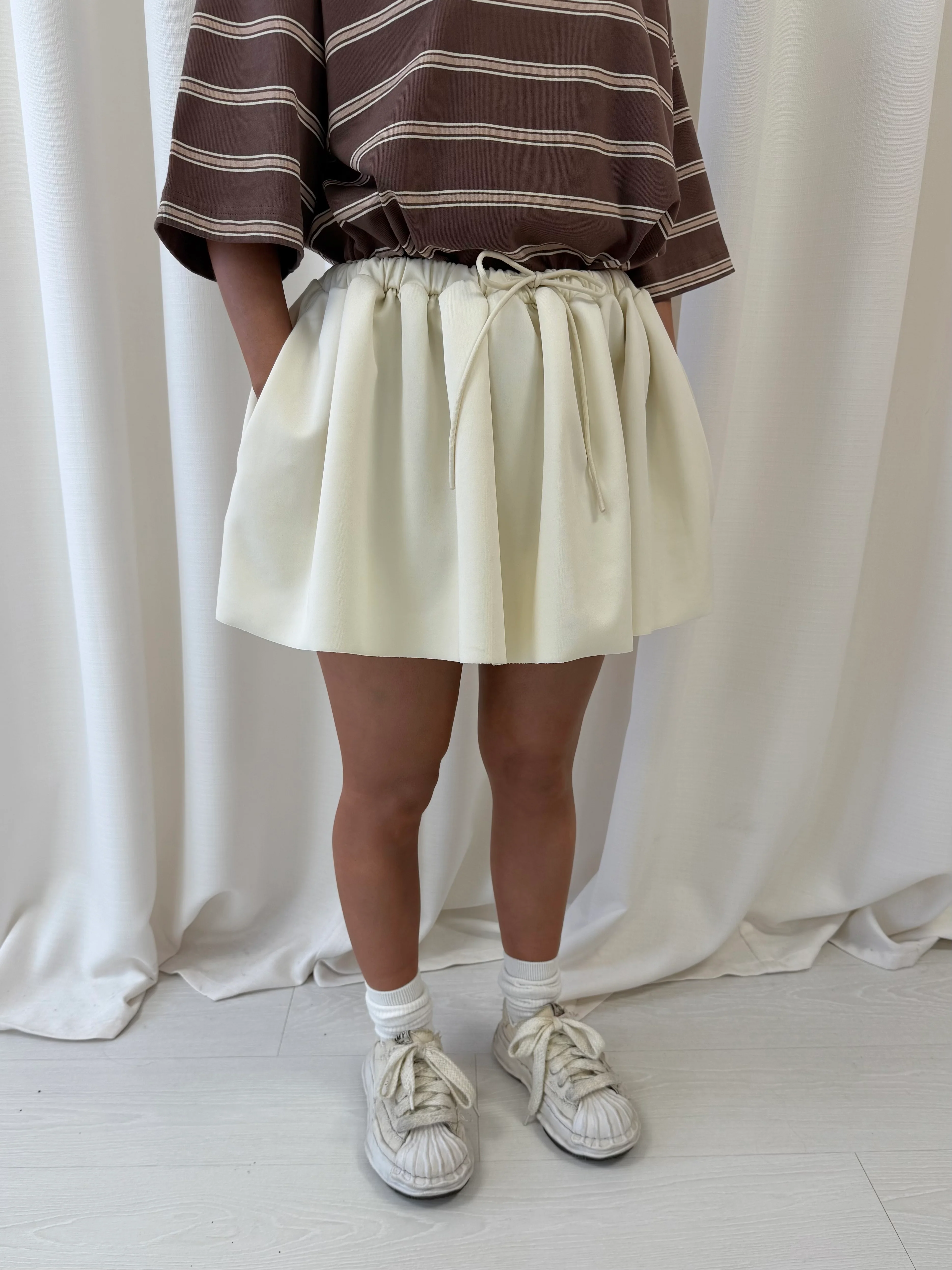 Cream Wave Skirt. - Image 4
