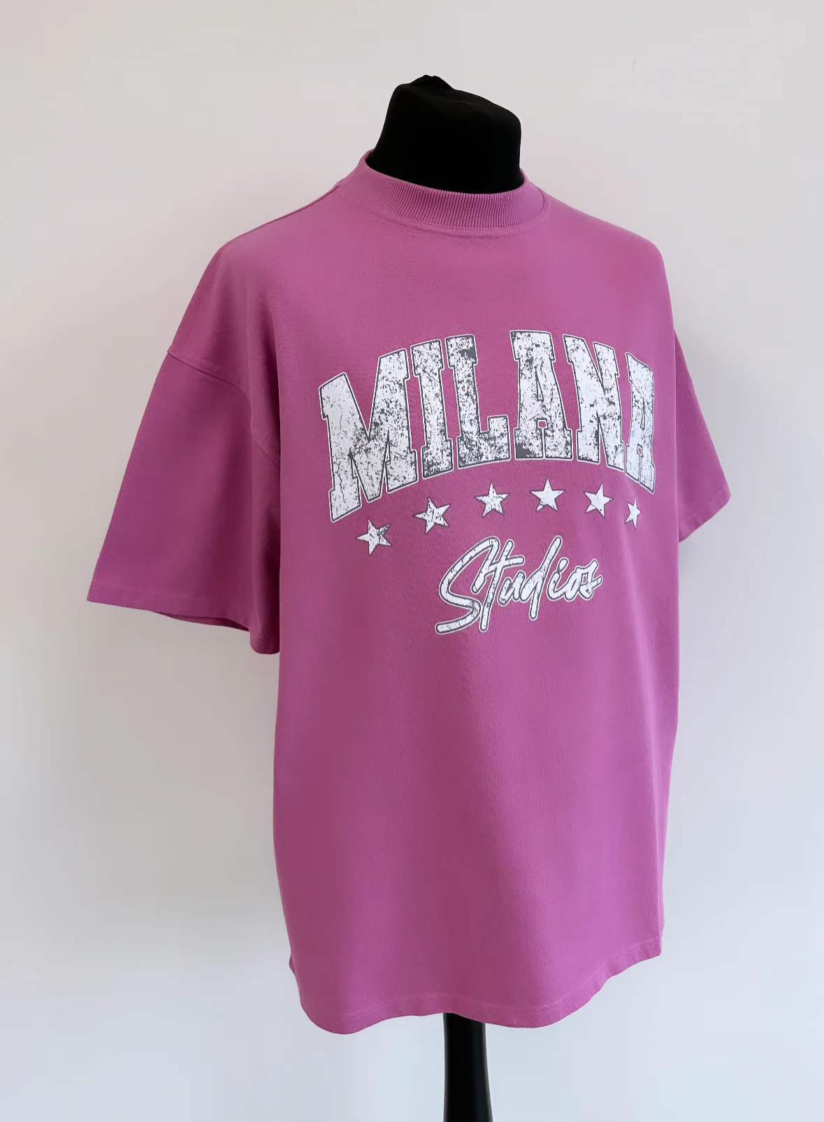 Raspberry Star Heavyweight T-shirt. - Image 3