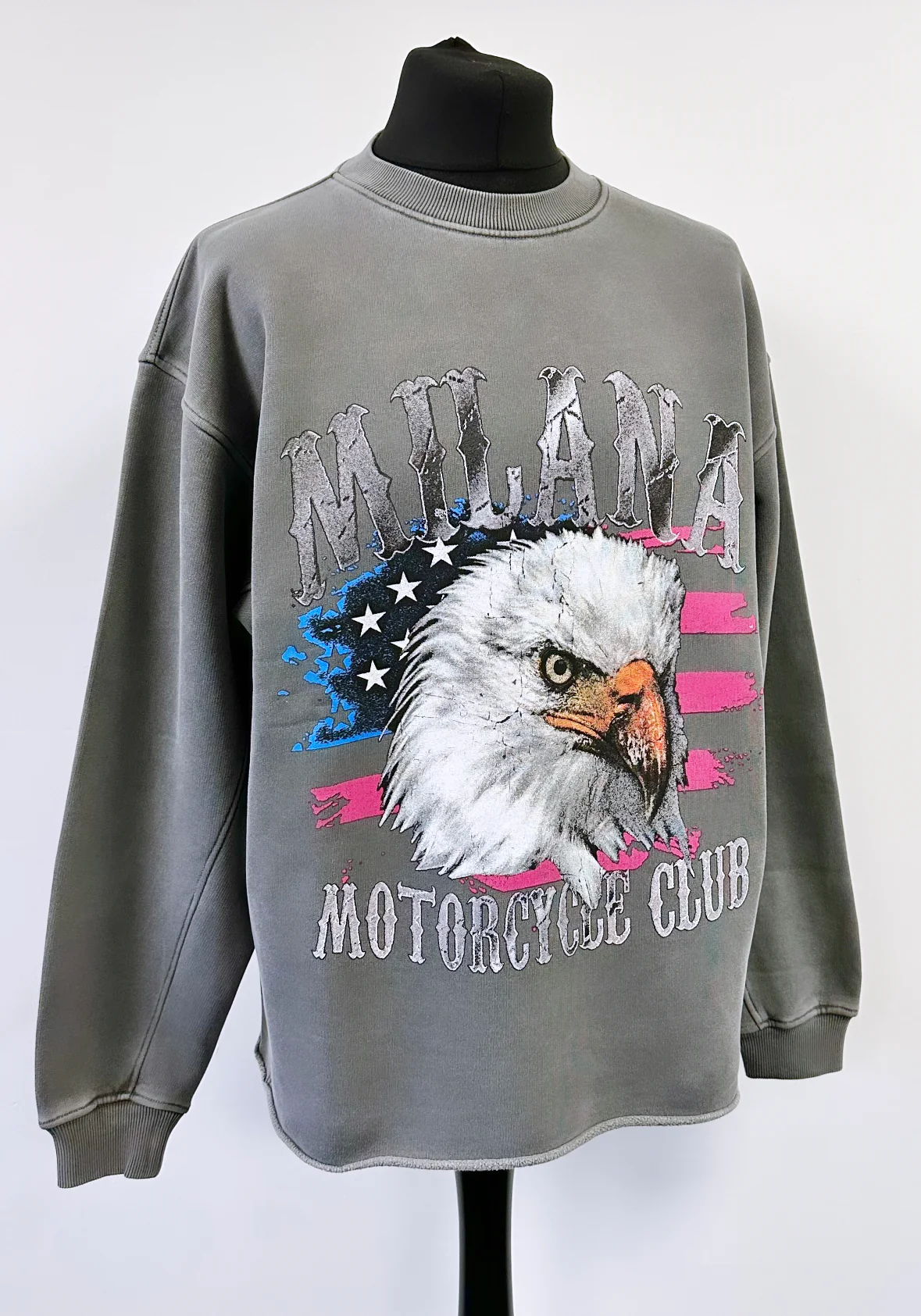 Washed Charcoal Heavyweight Vintage Open Hem Sweatshirt. - Image 3