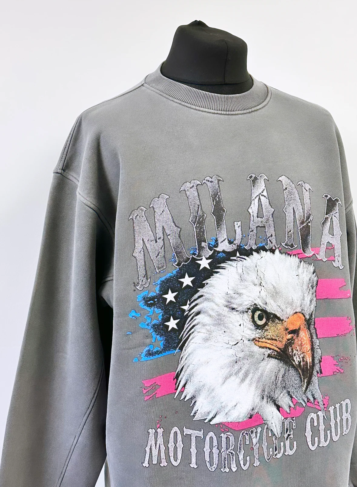 Washed Charcoal Heavyweight Vintage Open Hem Sweatshirt. - Image 4