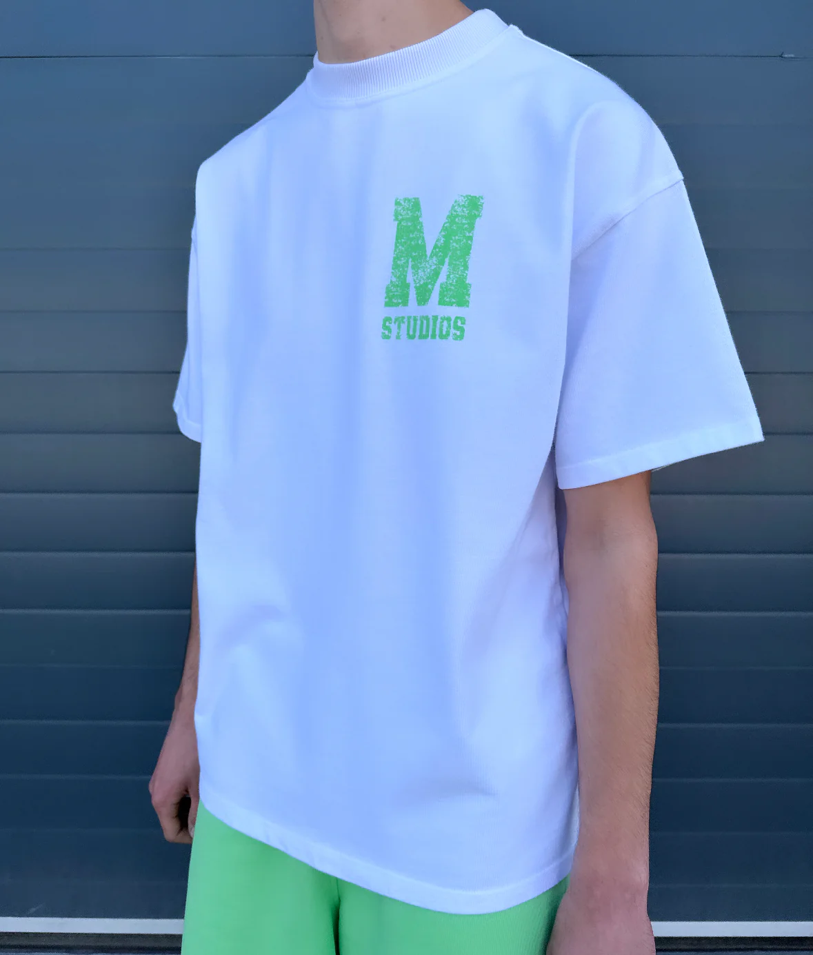White Heavyweight M T-shirt. - Image 3