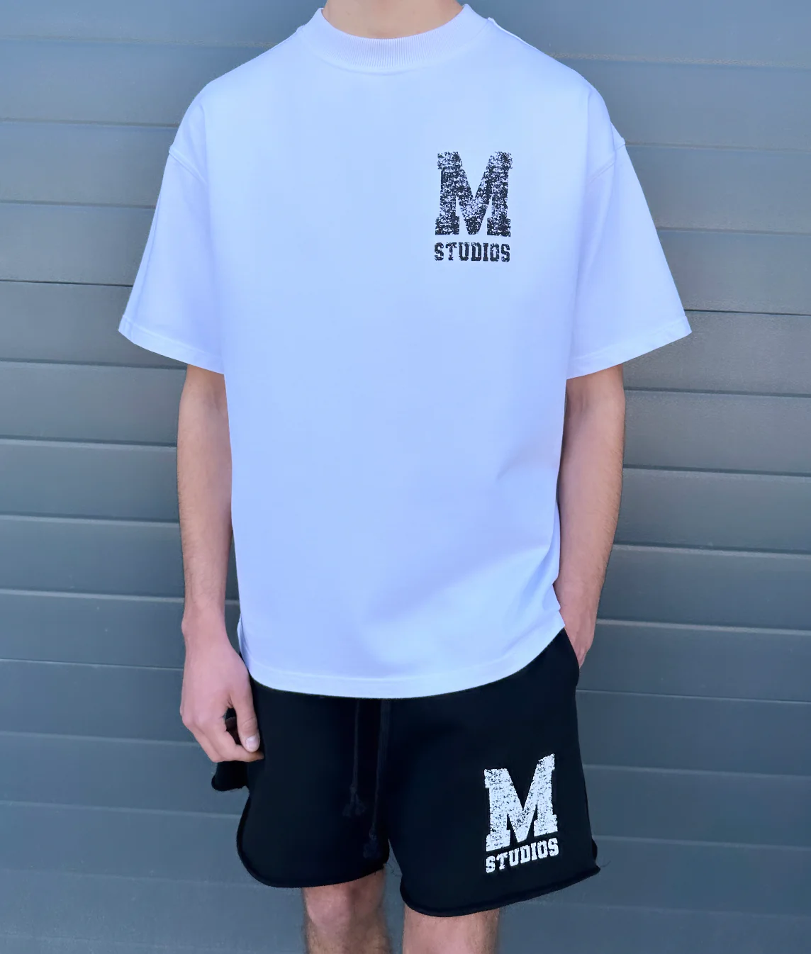 White Heavyweight M T-shirt. - Image 3